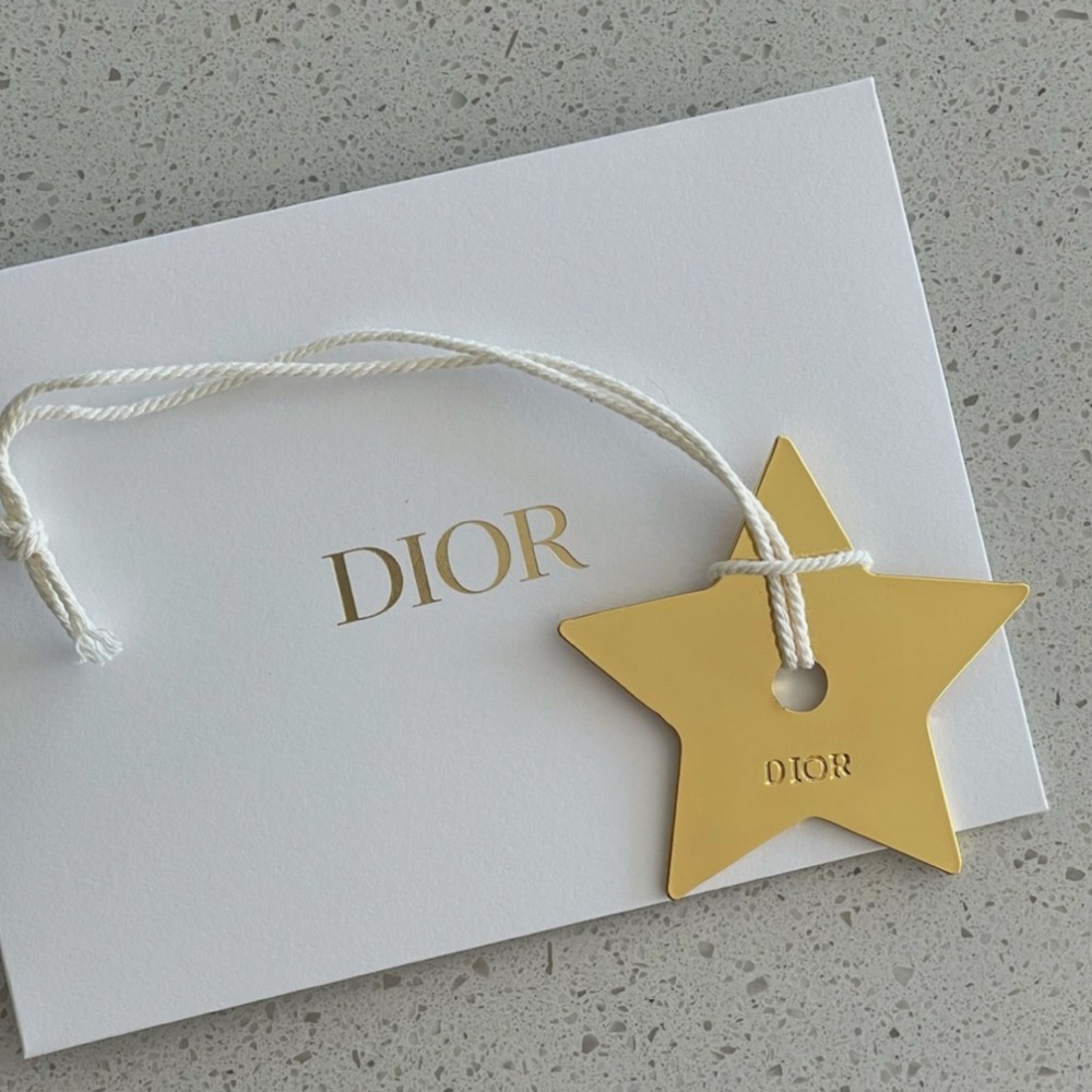 🧡 NEW 🧡 DIOR Gold Star charm + ribbon + envelope